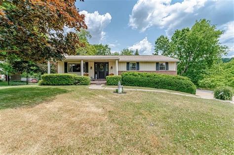 Who Lives at 775 Ekastown Rd, Sarver, PA 16055 .